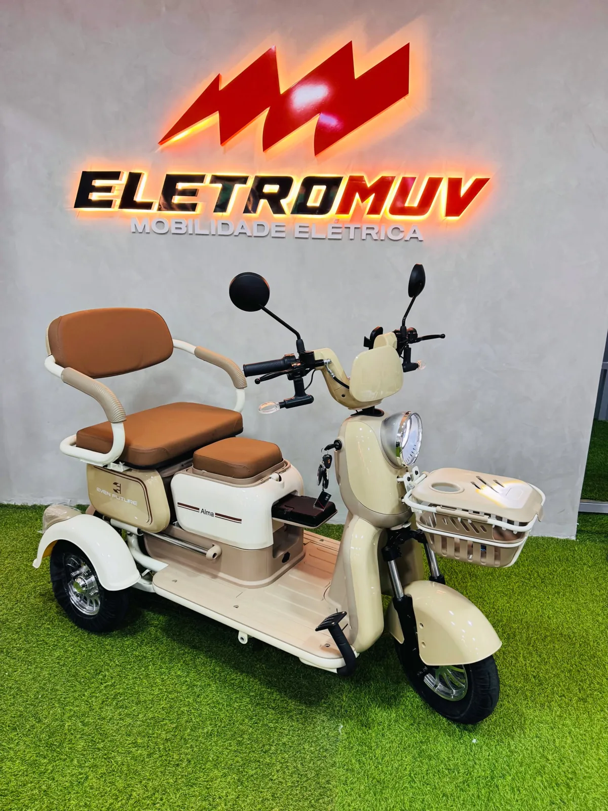 Triciclo elétrico Alma 1000W bege